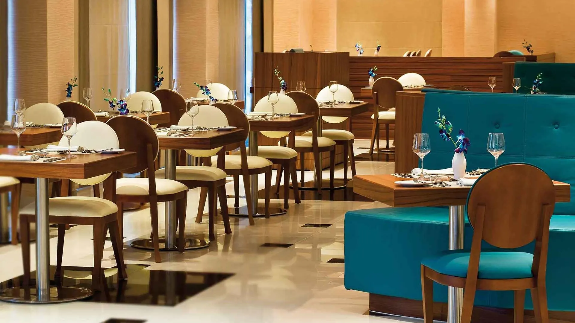Avani Deira Dubai Hotel 5*,  Emirati Arabi Uniti